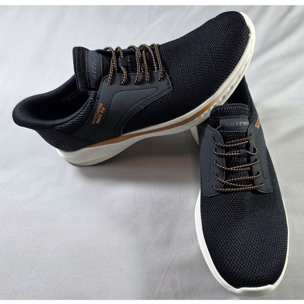 Skechers Swift Fit Mens 9.5 Black Hands Free Slip-Ins Sneakers EUC